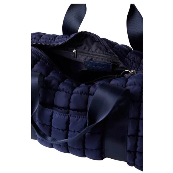 FREE PEOPLE MOVEMENT NAVY BABY QUILTED DUFFLE NWT - Picture 4 of 5